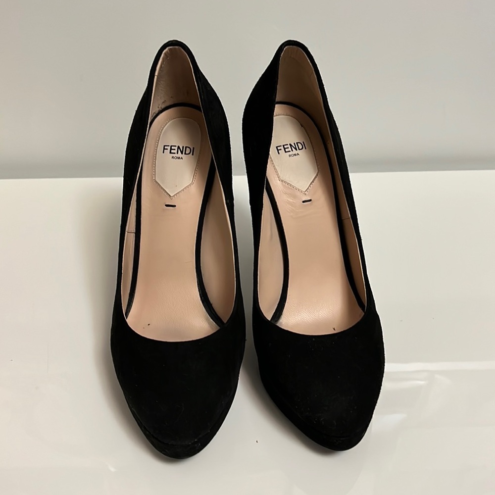 FENDI Suede Pumps